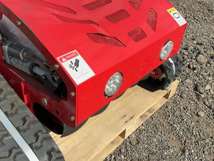 #1275-•-unused-future-ft750-lawn-mower-image-11