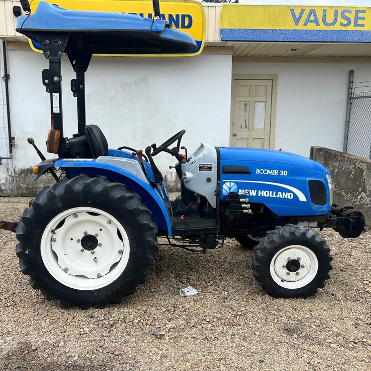 2011 NEW HOLLAND 30
