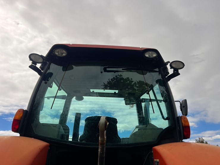 2017-kubota-m7-151-premium-image-18