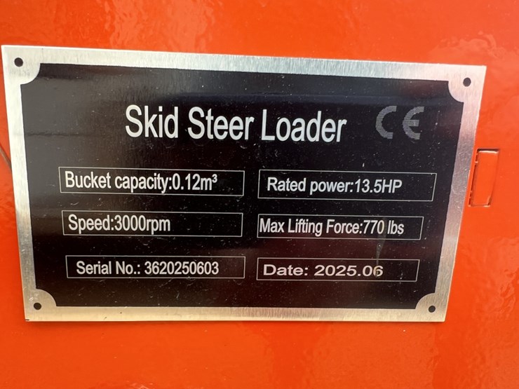 #4778-•-track-loader-ft36c-image-6