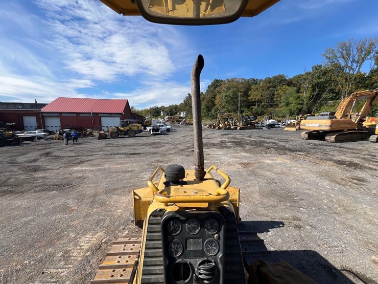 2003-caterpillar-d3g-xl-image-40