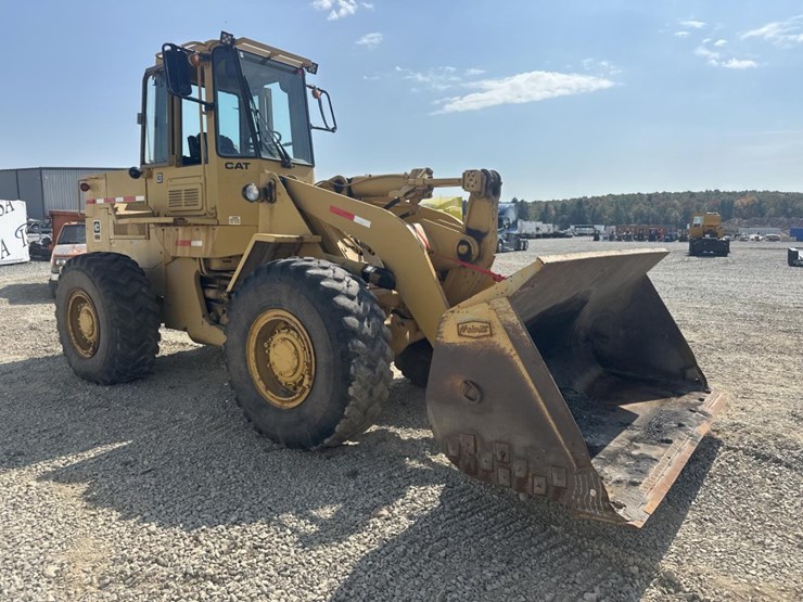 caterpillar-936-image-7