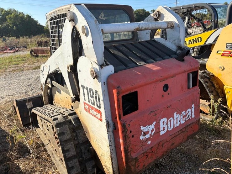 2008-bobcat-t190-image-13