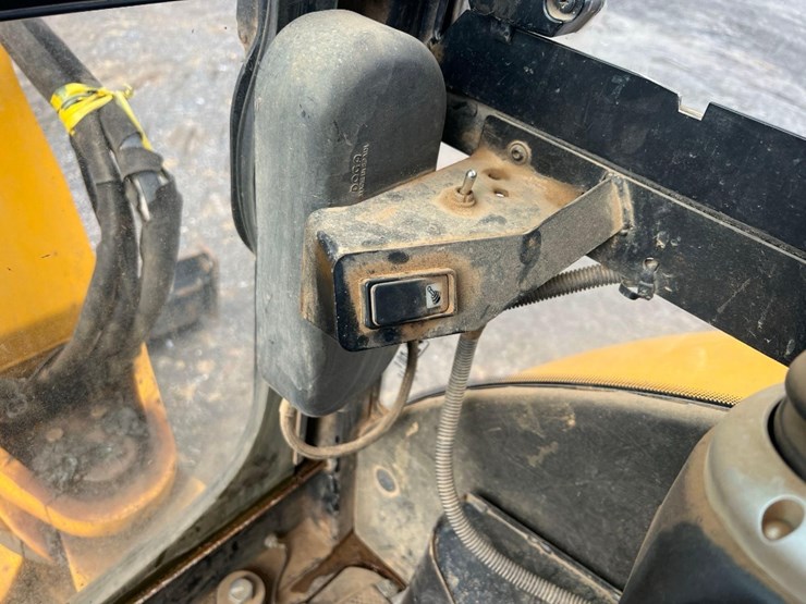 jcb-8035-zts-image-32