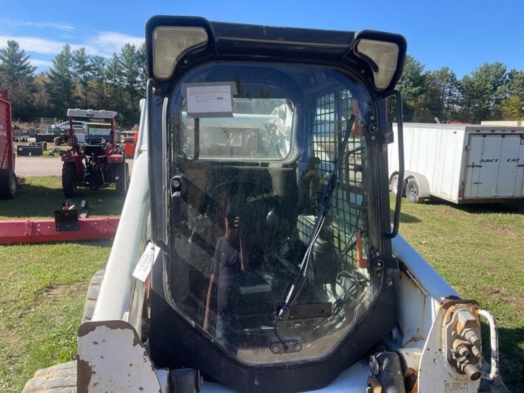 2013-bobcat-s750-image-11