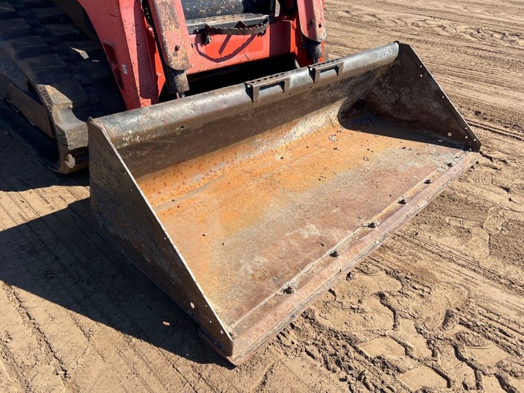 2017-kubota-svl95-2s-image-17