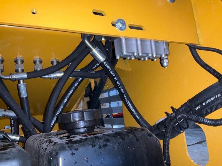 #1012-•-unused-gg385-mini-skid-steer-image-23