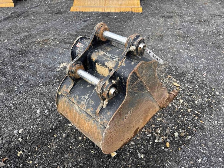 caterpillar-22-image-3