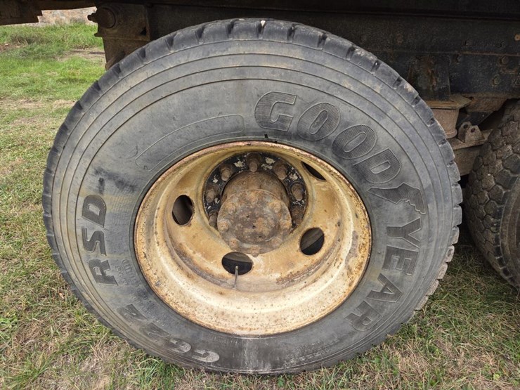 #2291-•-2003-western-star-quad-axle-dump-truck-image-98