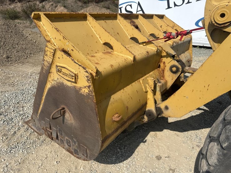 caterpillar-936-image-23