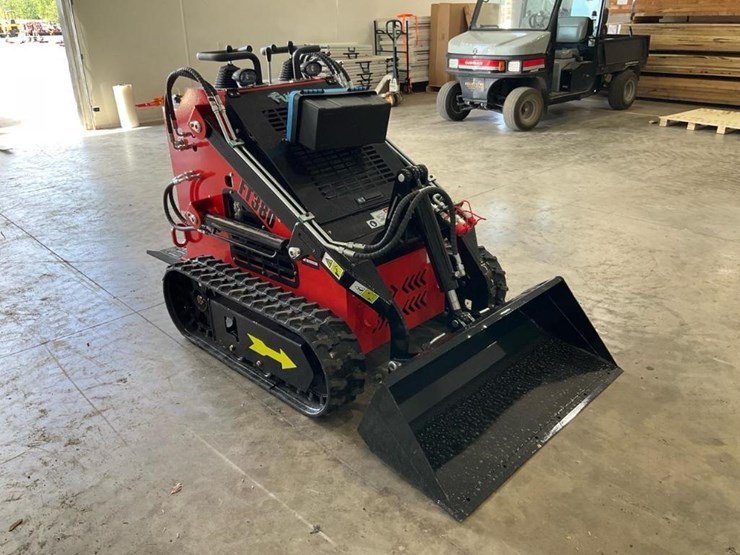 #1017-•-unused-future-ft380r-mini-skid-steer-image-7