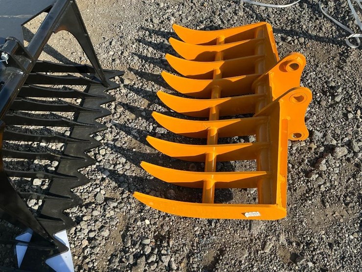 caterpillar-305-image-2