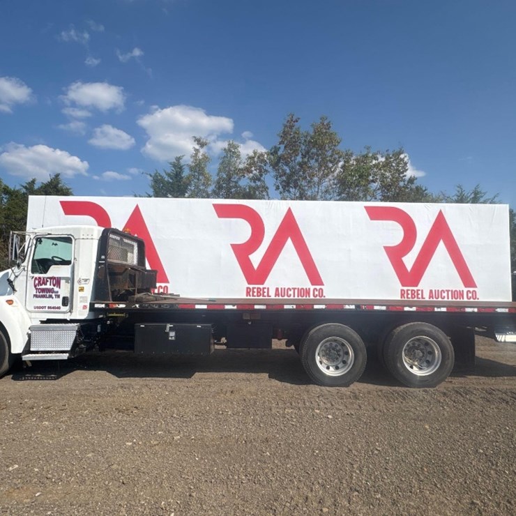 KENWORTH ROLLBACK TOW TRUCK