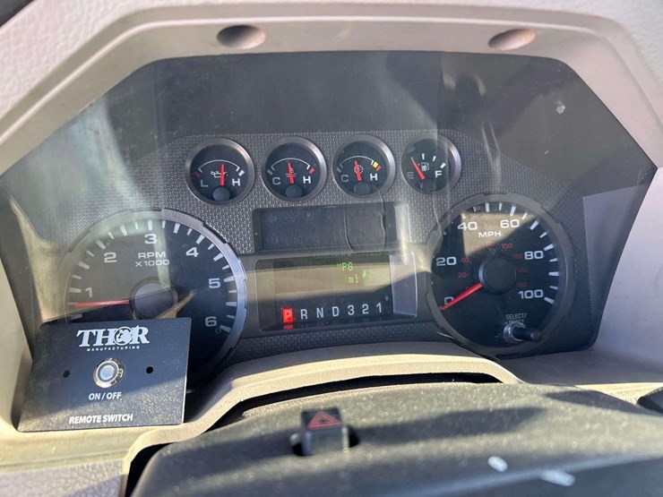 2010-ford-f450-image-14