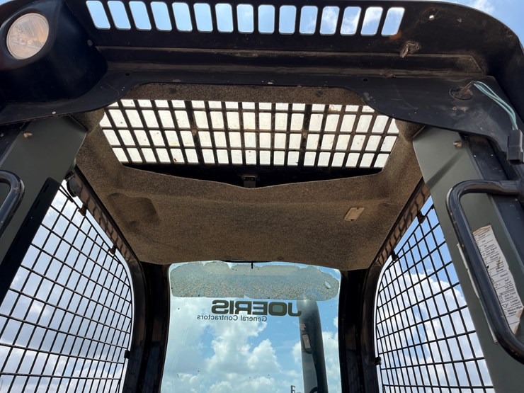 2016-new-holland-l218-image-10