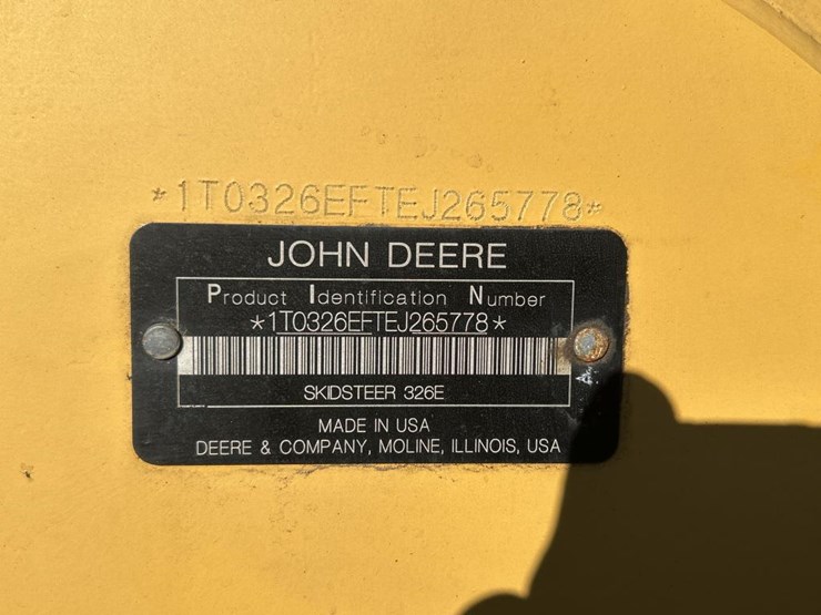 2016-deere-326e-image-55