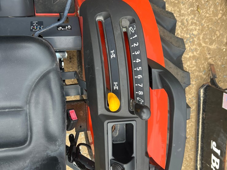 2023-kubota-lx2610suhsd-image-34