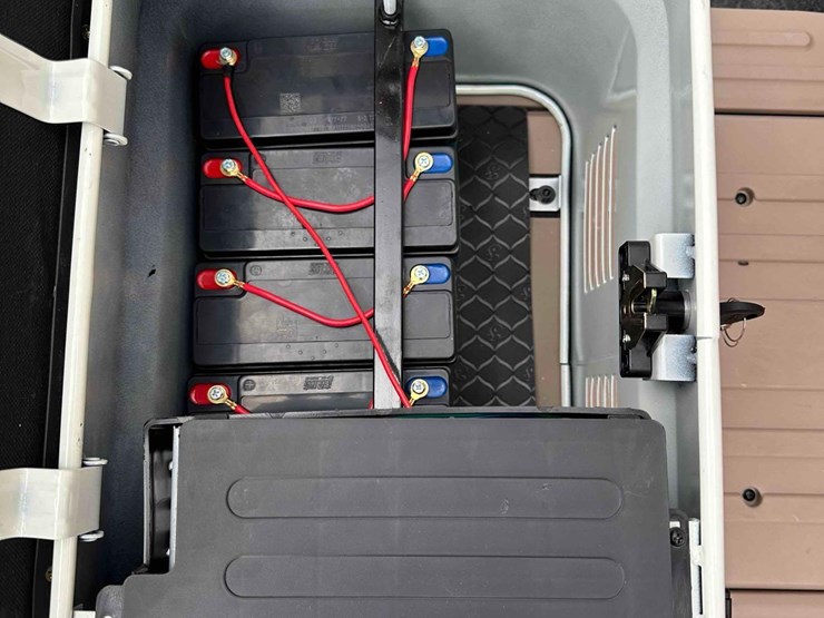 unused-irgc40-battery-powered-mini-golf-cart-image-8