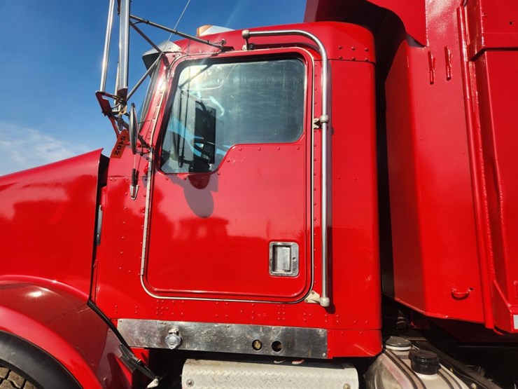 kenworth-t800-image-19