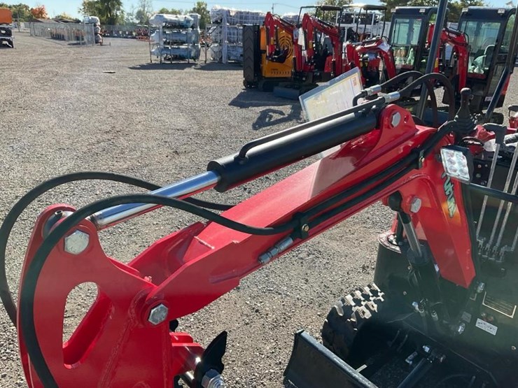 #1203-•-unused-future-ft15-mini-excavator-image-10