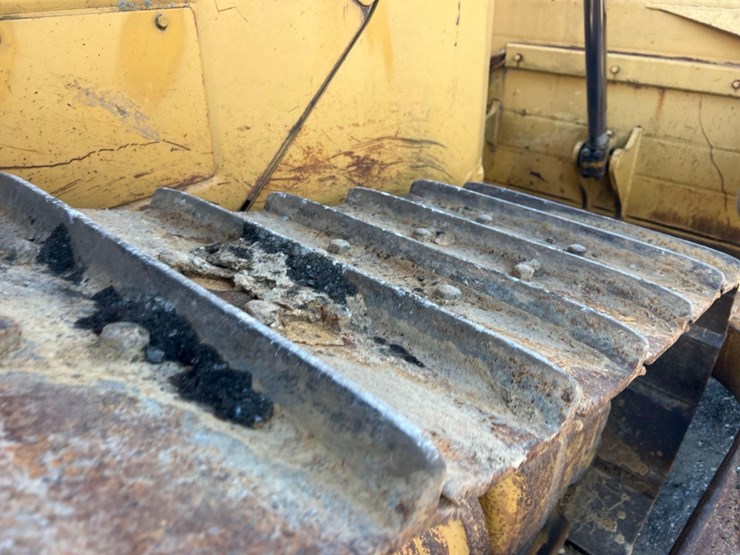 caterpillar-d6r-xl-image-16