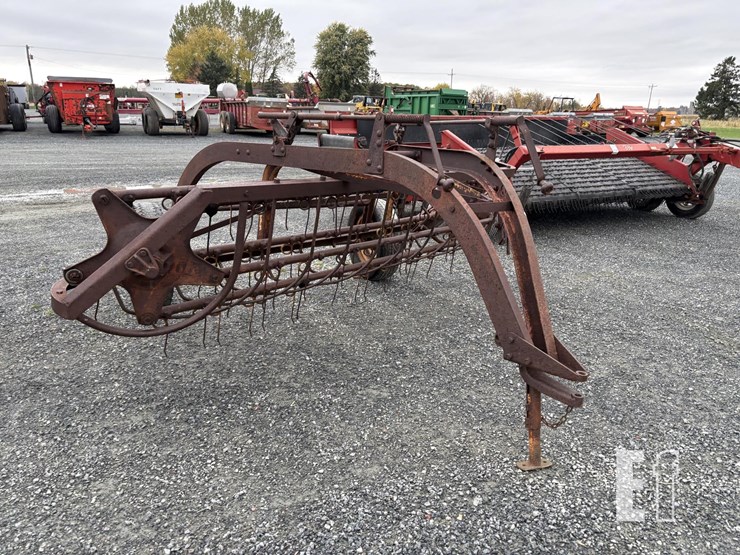 new-holland-55-image-3