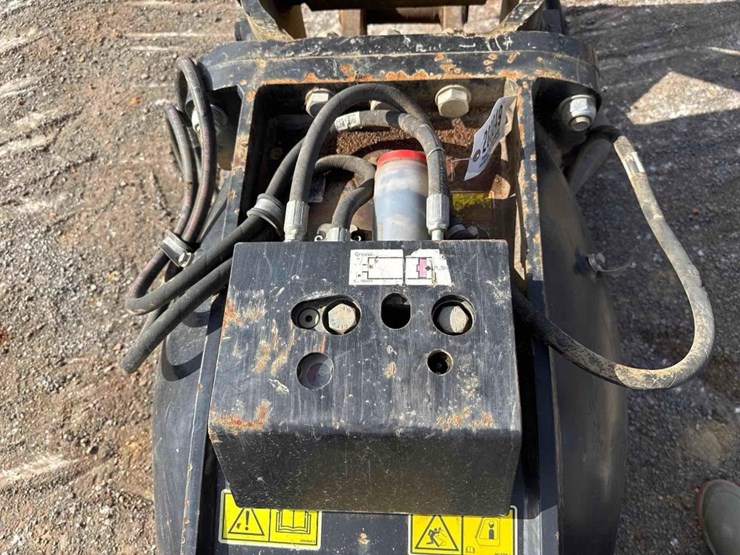 caterpillar-h120s-hyd-hammer-image-4