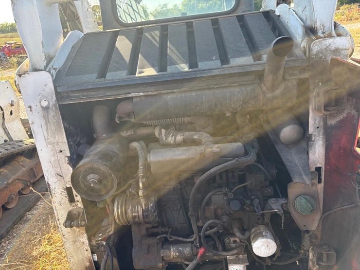 2008-bobcat-t190-image-11