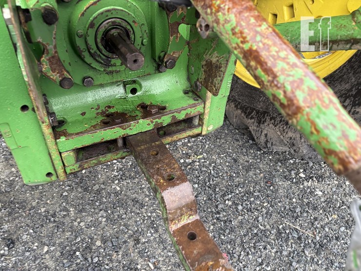 1983-john-deere-2950-image-14