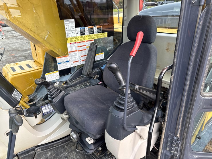 2015-kobelco-sk350-lc-9-image-14