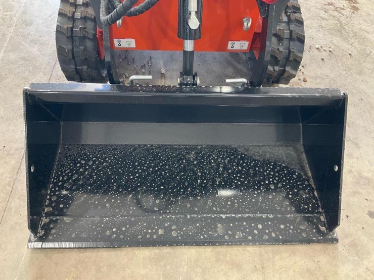 #1022-•-unused-future-ft36c-mini-skid-steer-image-10