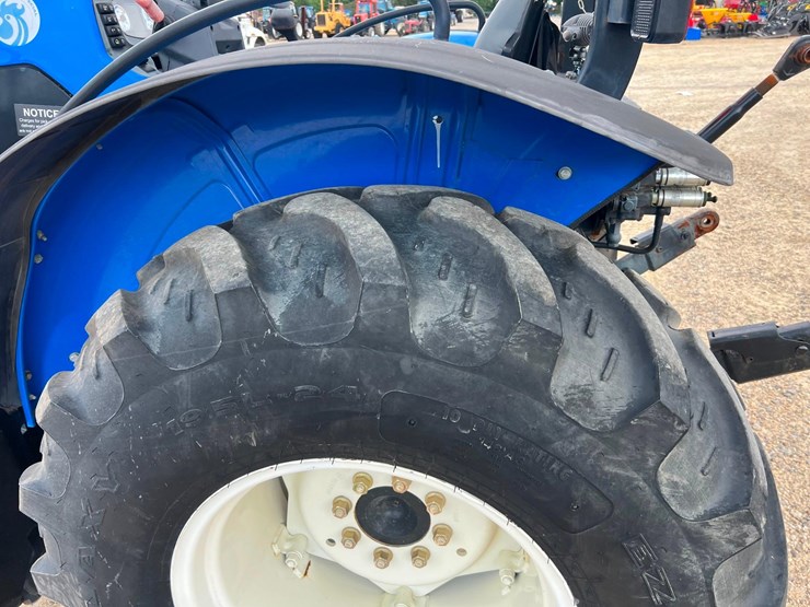 2019-new-holland-workmaster-95-image-32