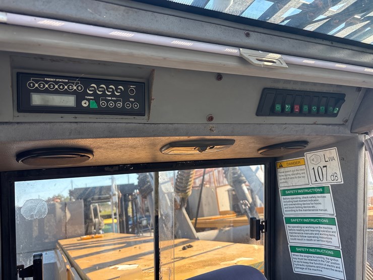 2012-sany-scc8100-image-12