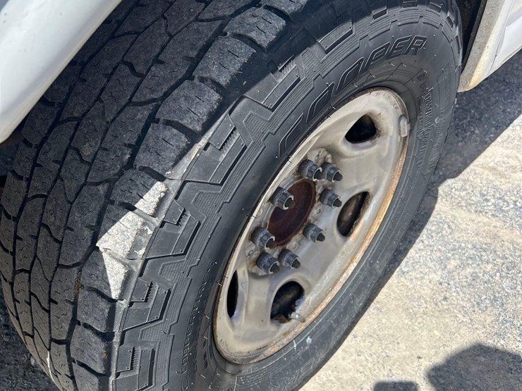 2010-chevy-express-van-image-8