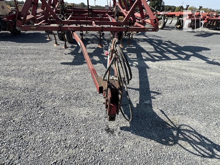 case-ih-4600-image-2