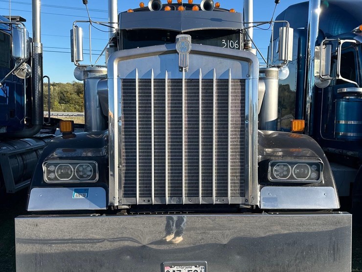 1998-kenworth-w900-image-2