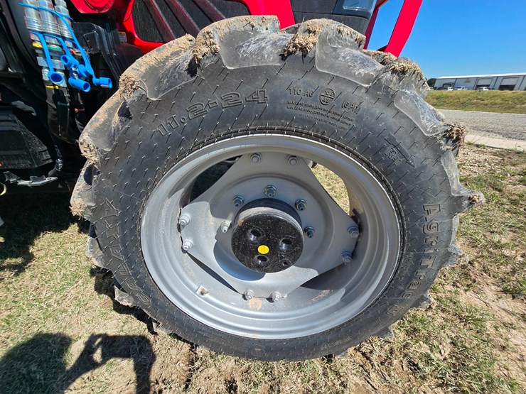 2025-mahindra-6075-image-69