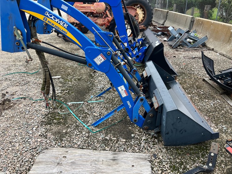 2012-new-holland-boomer-3045-image-27