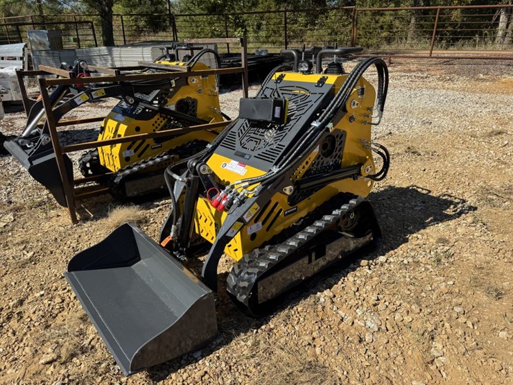 #4740-•-sdll60-mini-loader-skid-steer-image-1