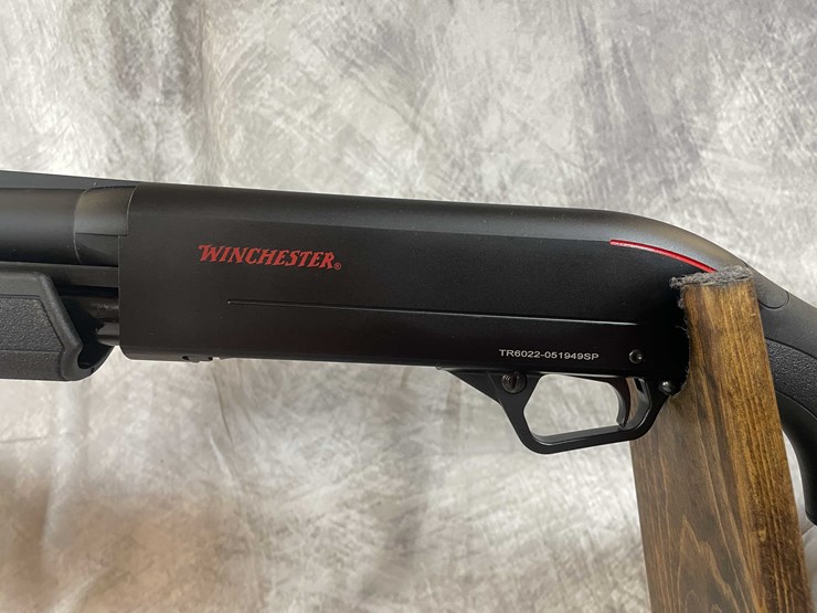 #2015-•-winchester-sxp-12-ga.-pump-action-shotgun,-sn:-tr6022-051949sp-image-12