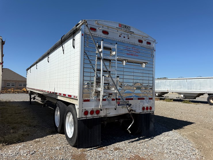 2018-wilson-hopper-bottom-image-6