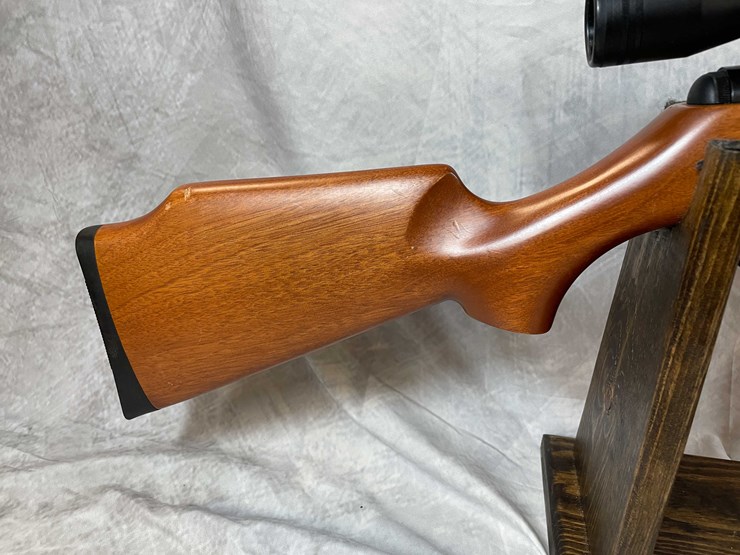 #2056-•-crossman-quest-1000x-air-gun-image-28