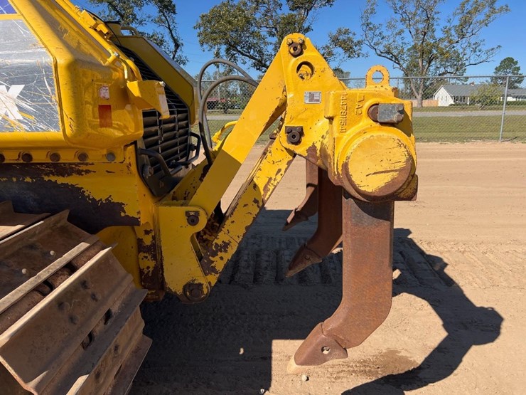 2021-komatsu-d71px-24-image-28