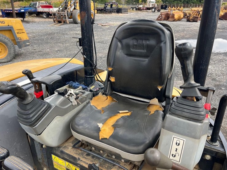 2012-caterpillar-305d-cr-image-31