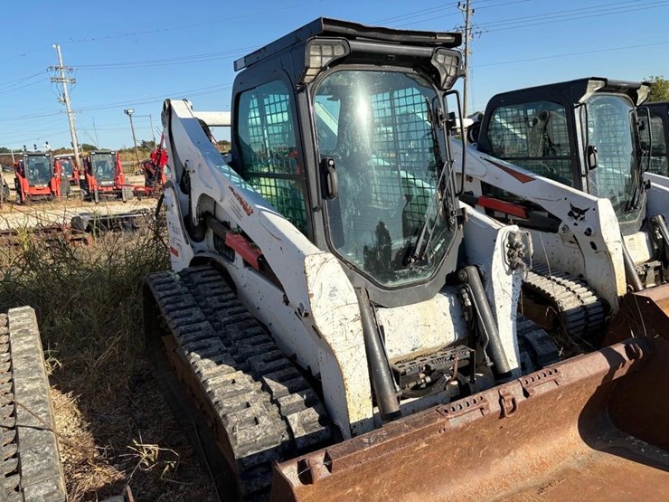 2017-bobcat-t770-image-14