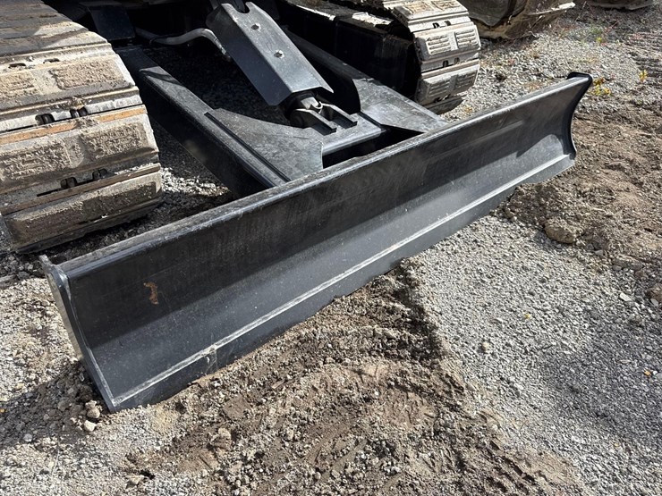 caterpillar-305-image-10