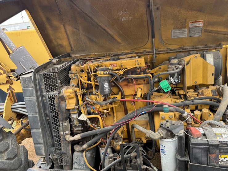 caterpillar-th63-image-22