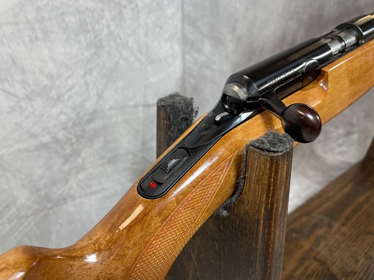 #2062-•-browning-t-bolt-medallion-17-hmr-bolt-action-rifle,-sn:-05518zw253-image-21