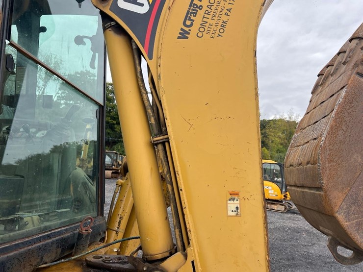 2001-caterpillar-420d-image-17