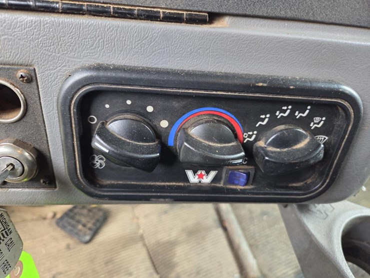 #2291-•-2003-western-star-quad-axle-dump-truck-image-79